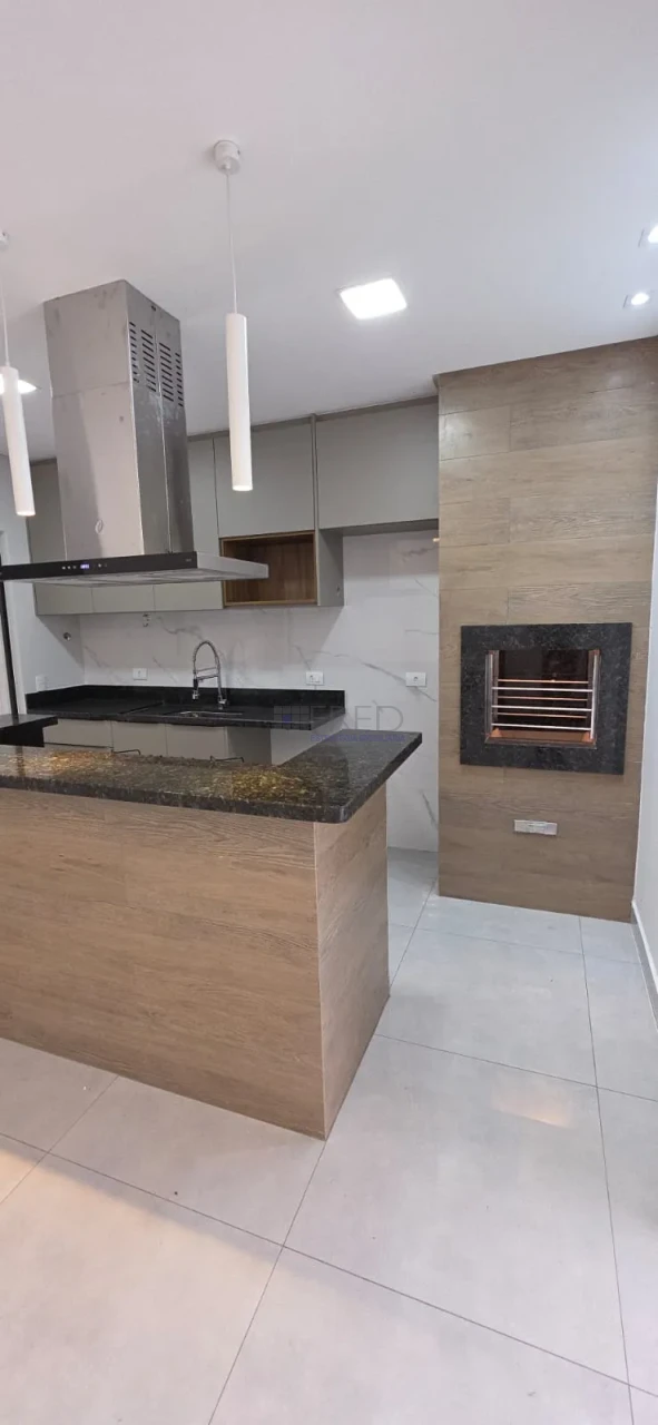 Imagens do imóveis LINDA CASA TÉRREA A VENDA - COMPLETA DE ARMARIOS - HEIMTAL PARK