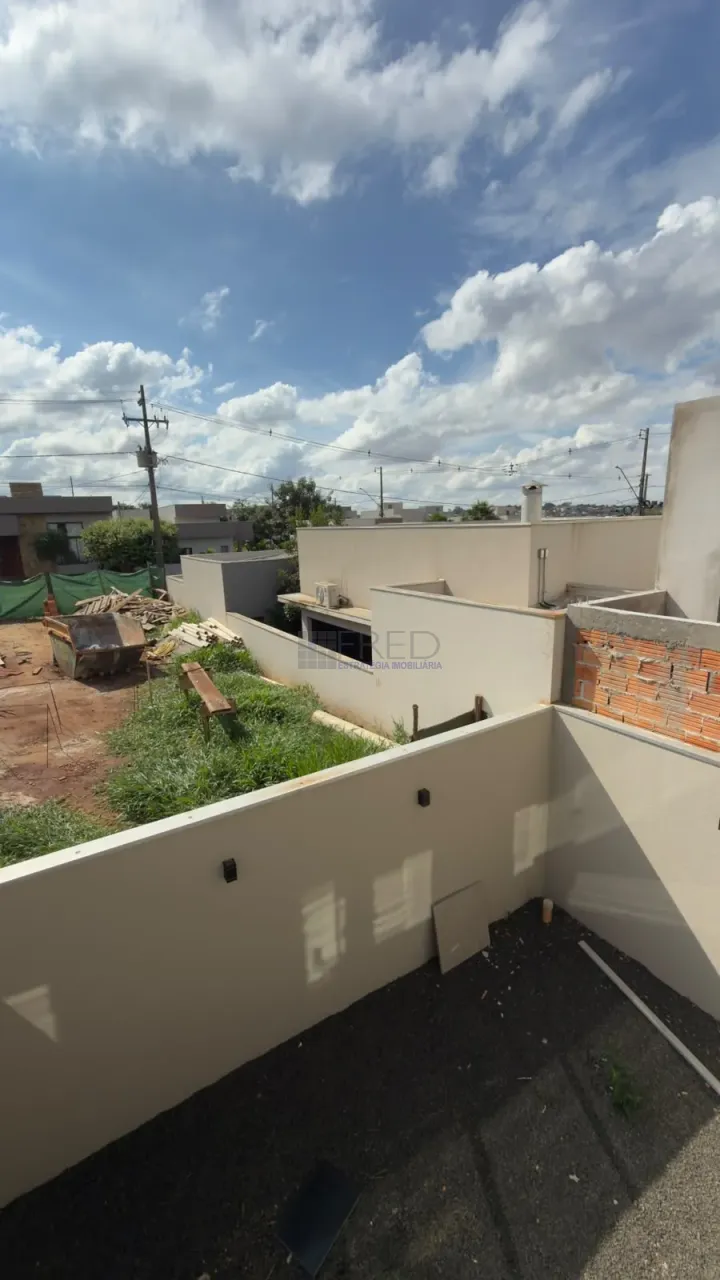 Imagens do imóveis RESIDENCIA A VENDA - CONDOMINIO MORADA DAS FLORES - ROSAS