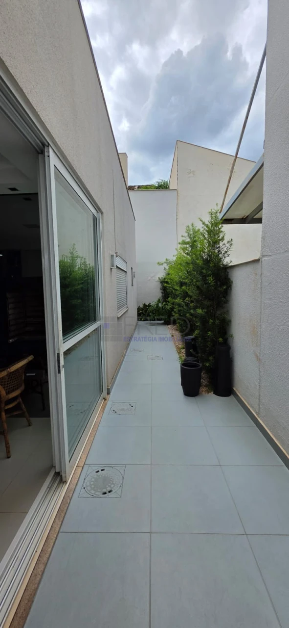 EXCELENTE CASA TÉRREA A VENDA - 3 SUÍTES - ROYAL FOREST RESIDENCE & RESORT