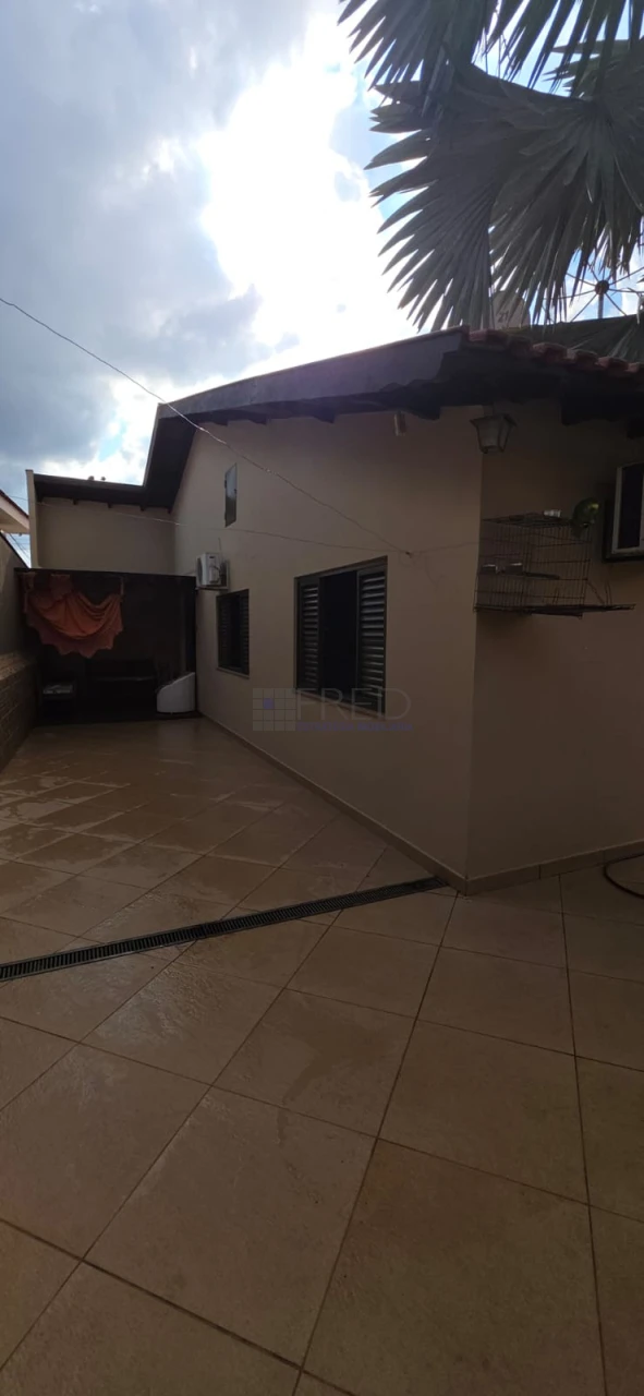 LINDA CASA TÉRREA A VENDA