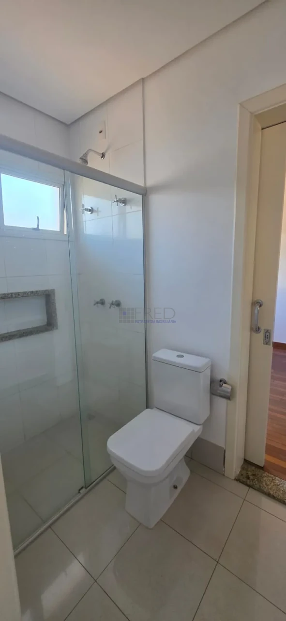 Imagens do imóveis RESIDENCIA Á VENDA - ROYAL MAISON