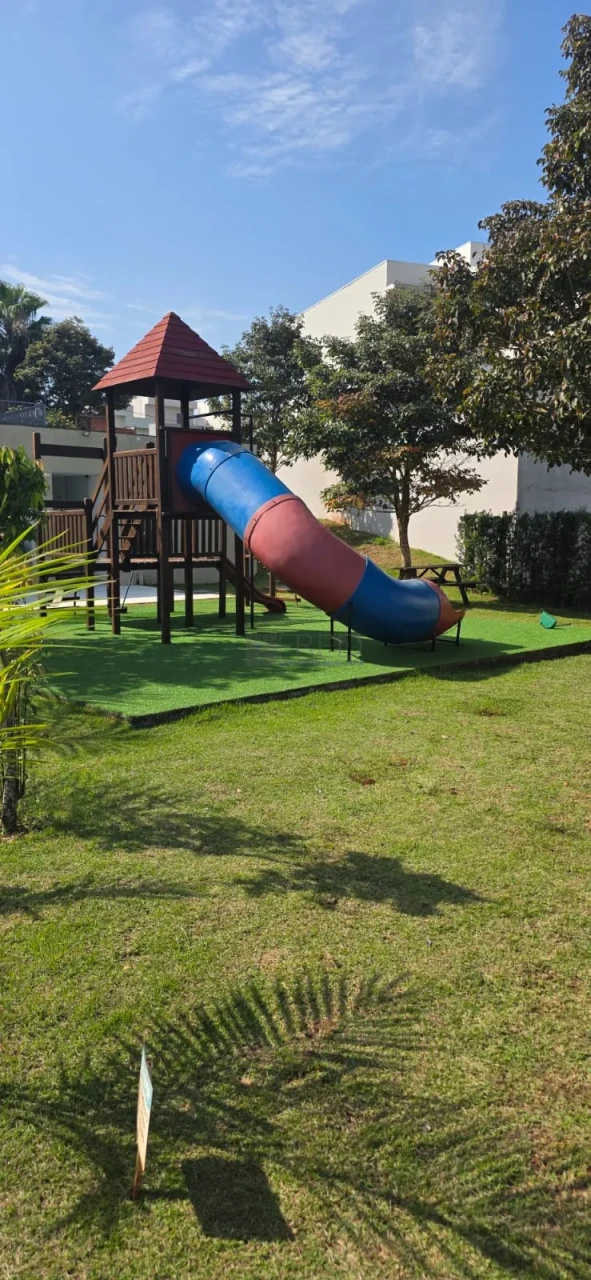 Imagens do imóveis EXCELENTE TERRENO A VENDA - PARTE ALTA  - CONDOMINIO ARANGUÁ - PARQUE TAUÁ