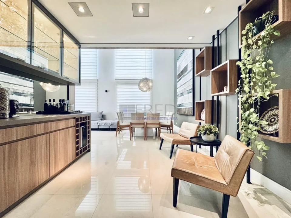 EXCELENTE RESIDENCIA A VENDA - COND, ALPHAVILLE  II