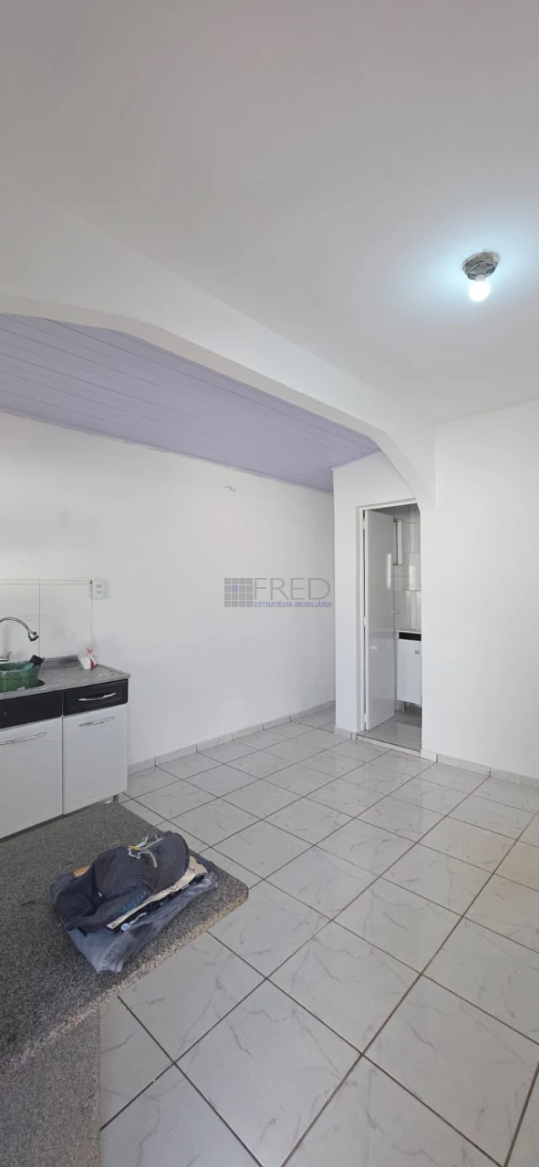 RESIDENCIA  A  VENDA RUA NILO GONZALES VICENTE - JARDIM CAFEZAL