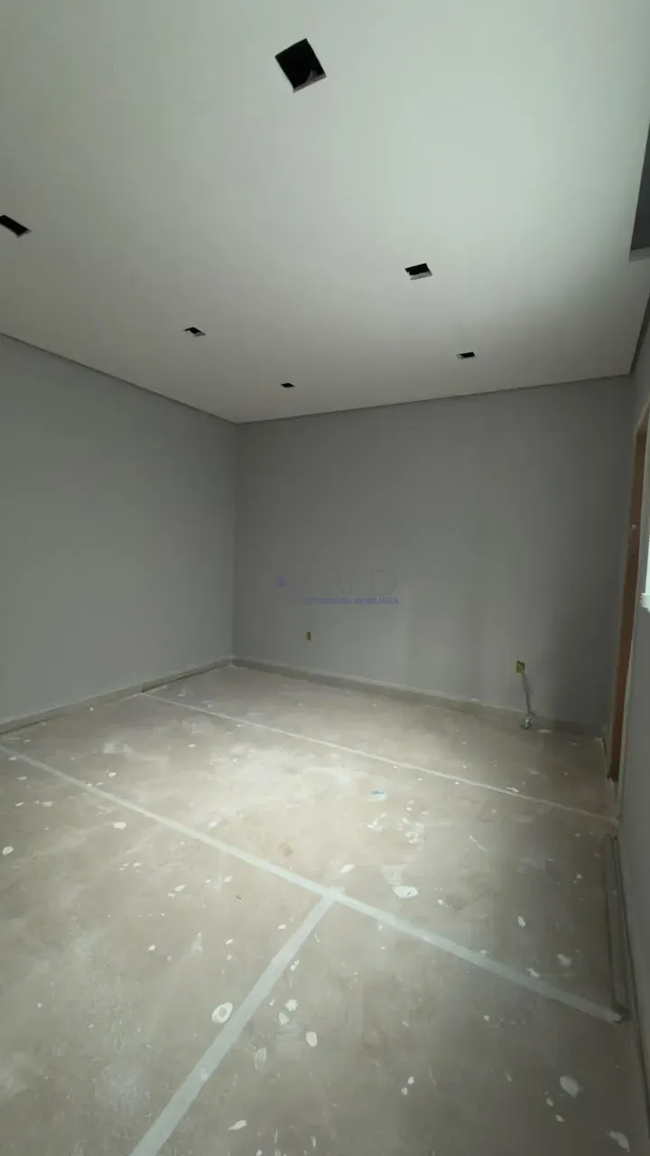 Imagens do imóveis LINDA CASA TÉRREA Á VENDA - CONDOMINIO MORADA DAS FLORES - ROSAS
