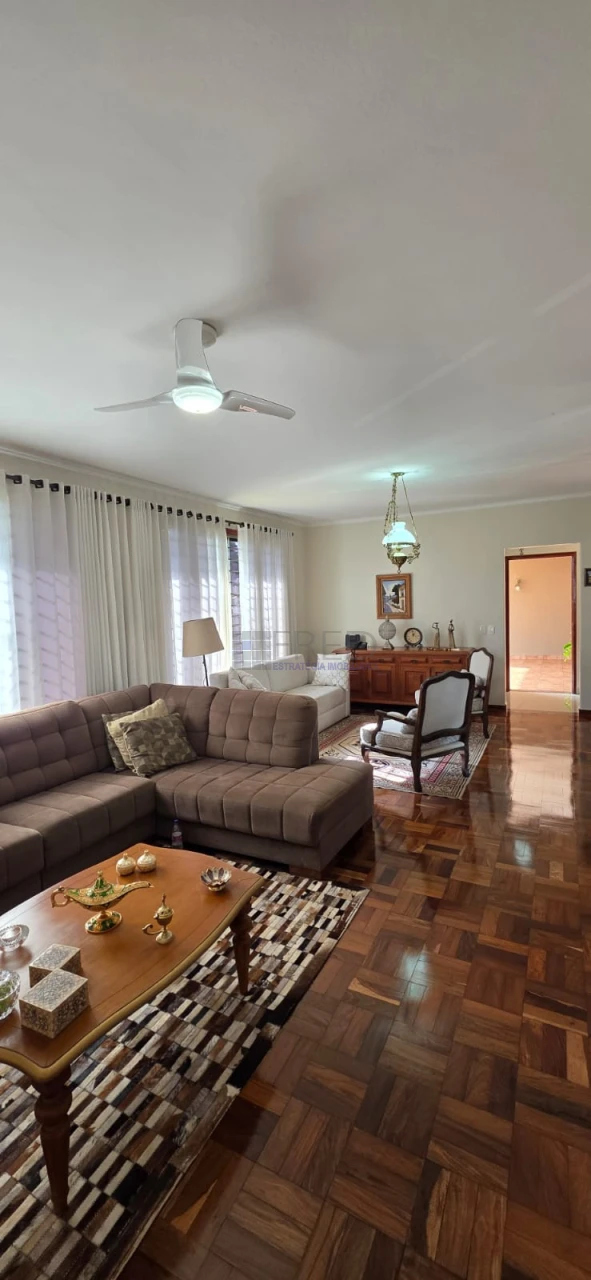 LINDA CASA TÉRREA A VENDA