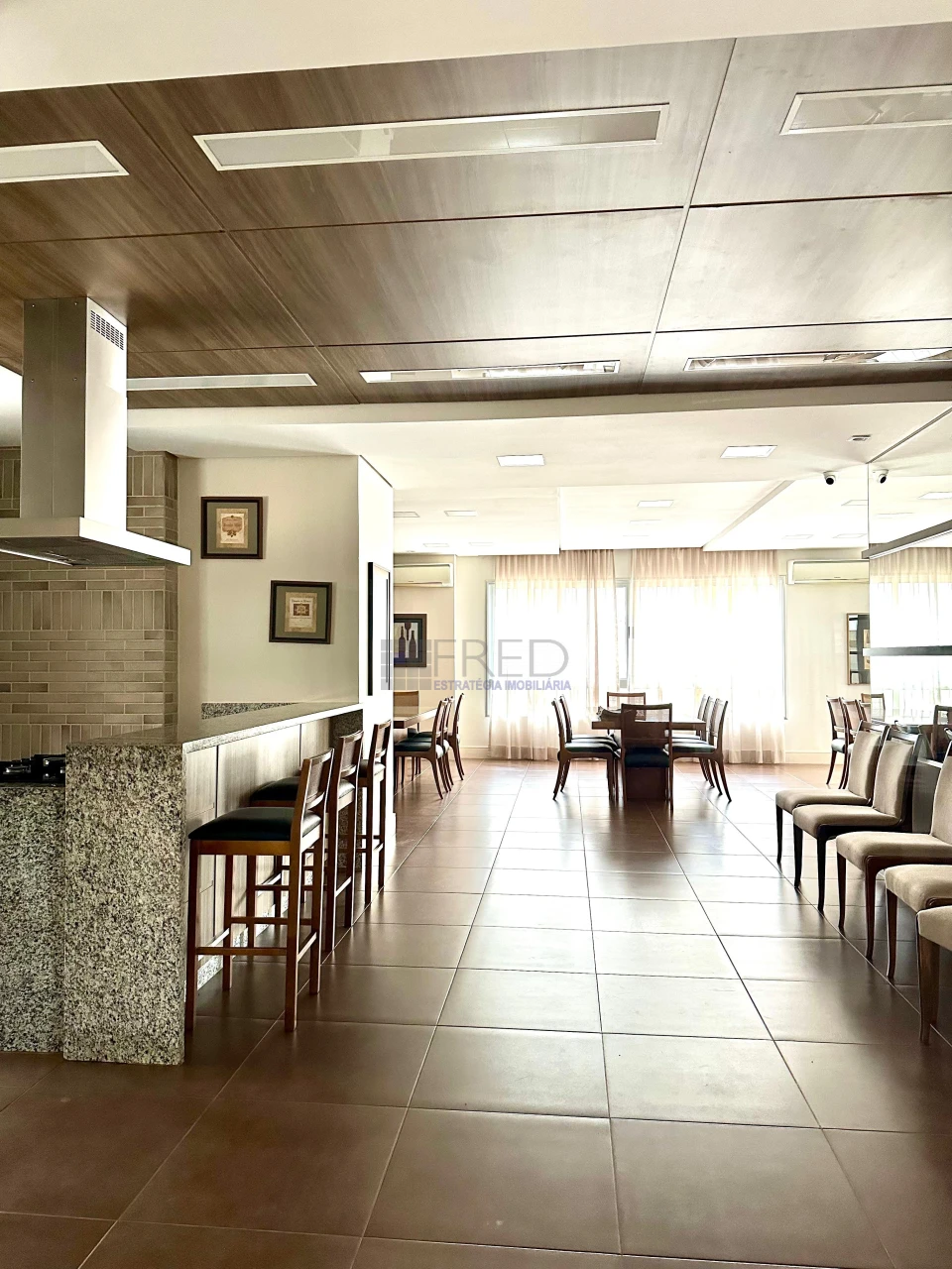 APARTAMENTO A VENDA NO EDIFÍCIO FERNANDO PESSOA