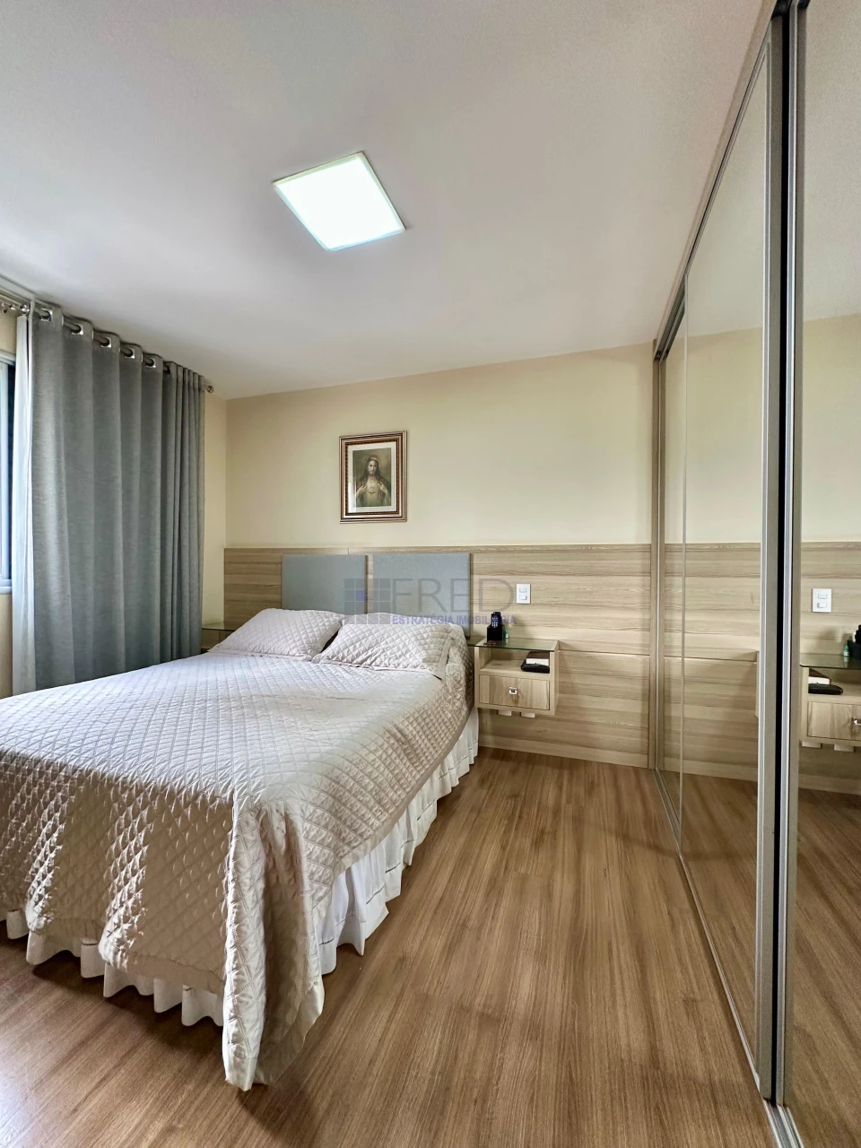 APARTAMENTO A VENDA NO EDIFÍCIO FERNANDO PESSOA