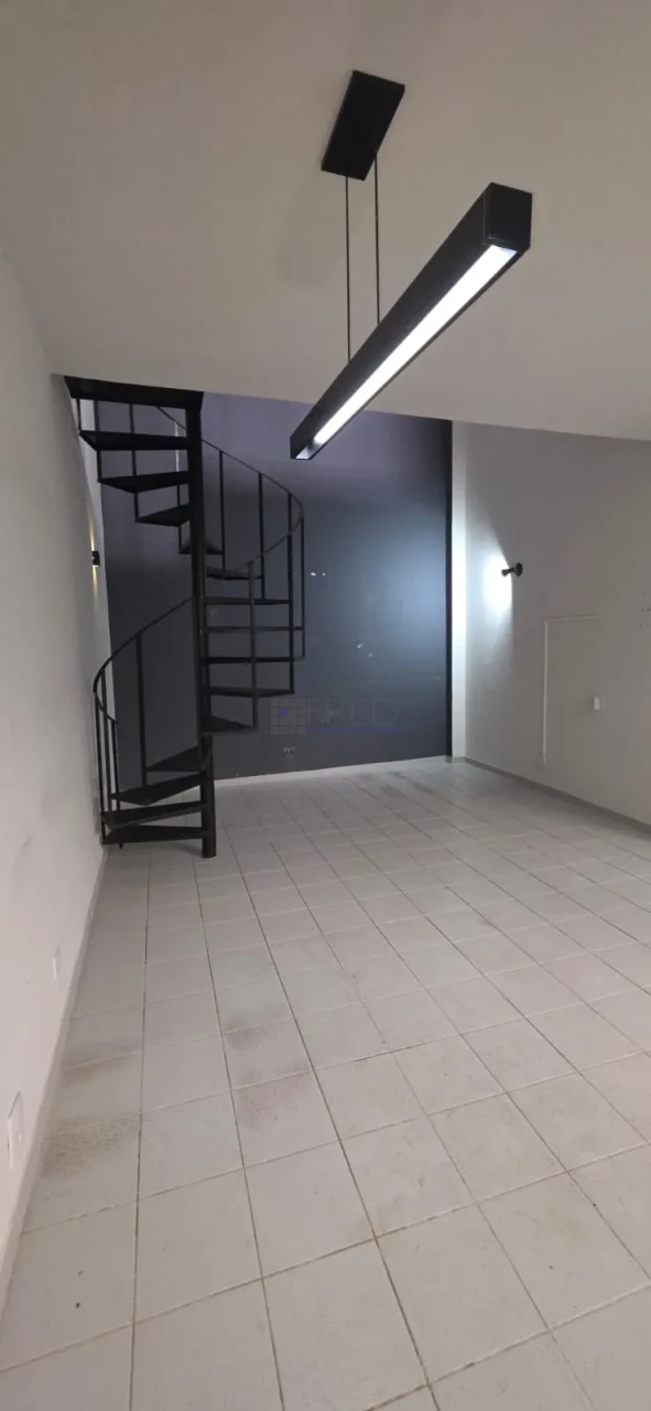 EXCELENTE SALA PARA LOCAÇÃO