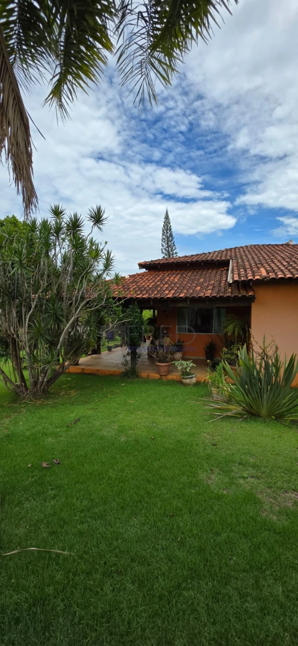 LINDA CHACARA A VENDA, PORTEIRA FECHADA - MORADIA OU LAZER EM CAMBÉ PR