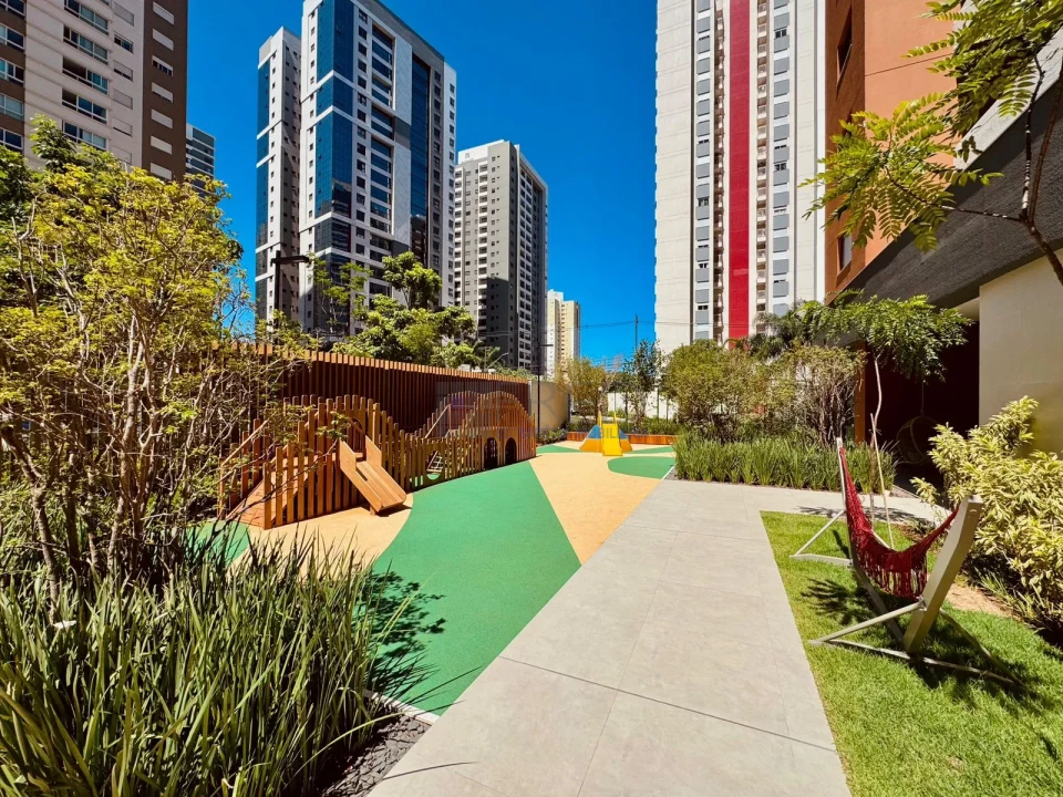 APARTAMENTO NOVO - ANDAR INTERMEDIARIO - 3 SUÍTES - ARBO