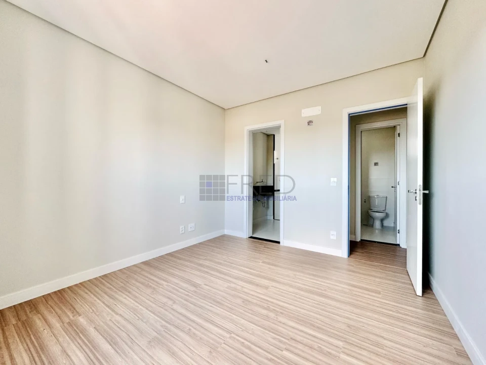 APARTAMENTO A VENDA - SOL DAMANHÃ - ANDAR  INTERMEDIÁRIO - CONDOMINIO ODYSSEY