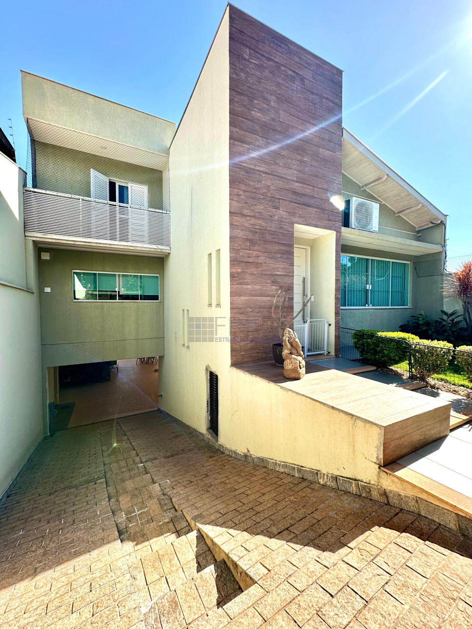 CASA A VENDA - LIMA AZEVEDO EM LONDRINA