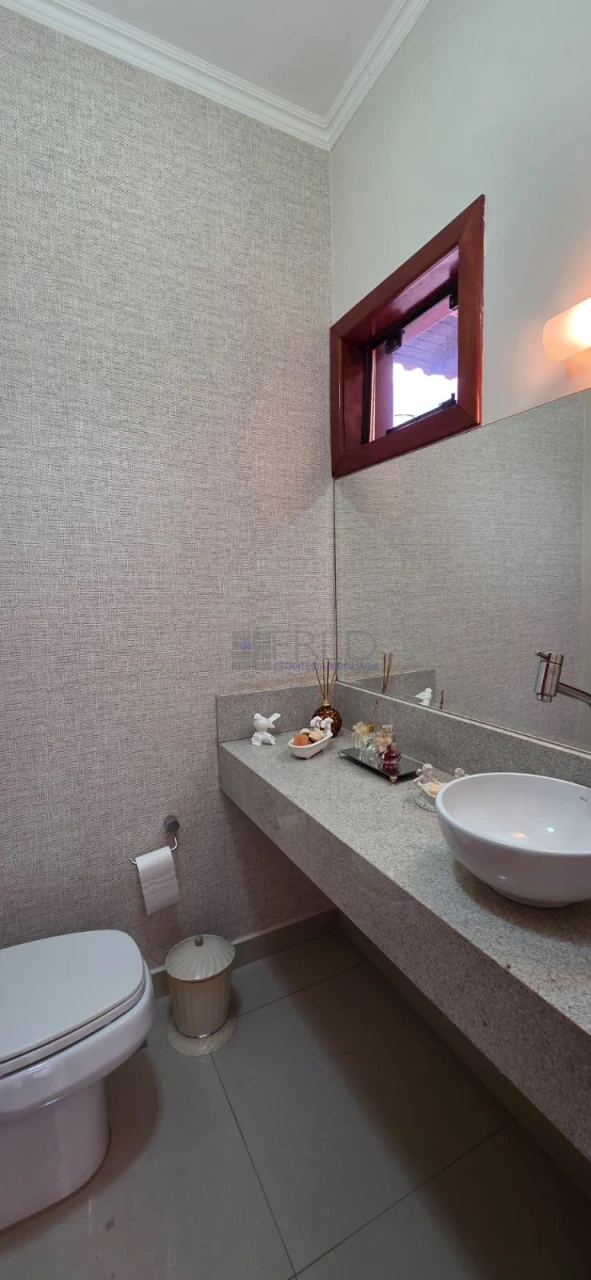 LINDA CASA TÉRREA A VENDA