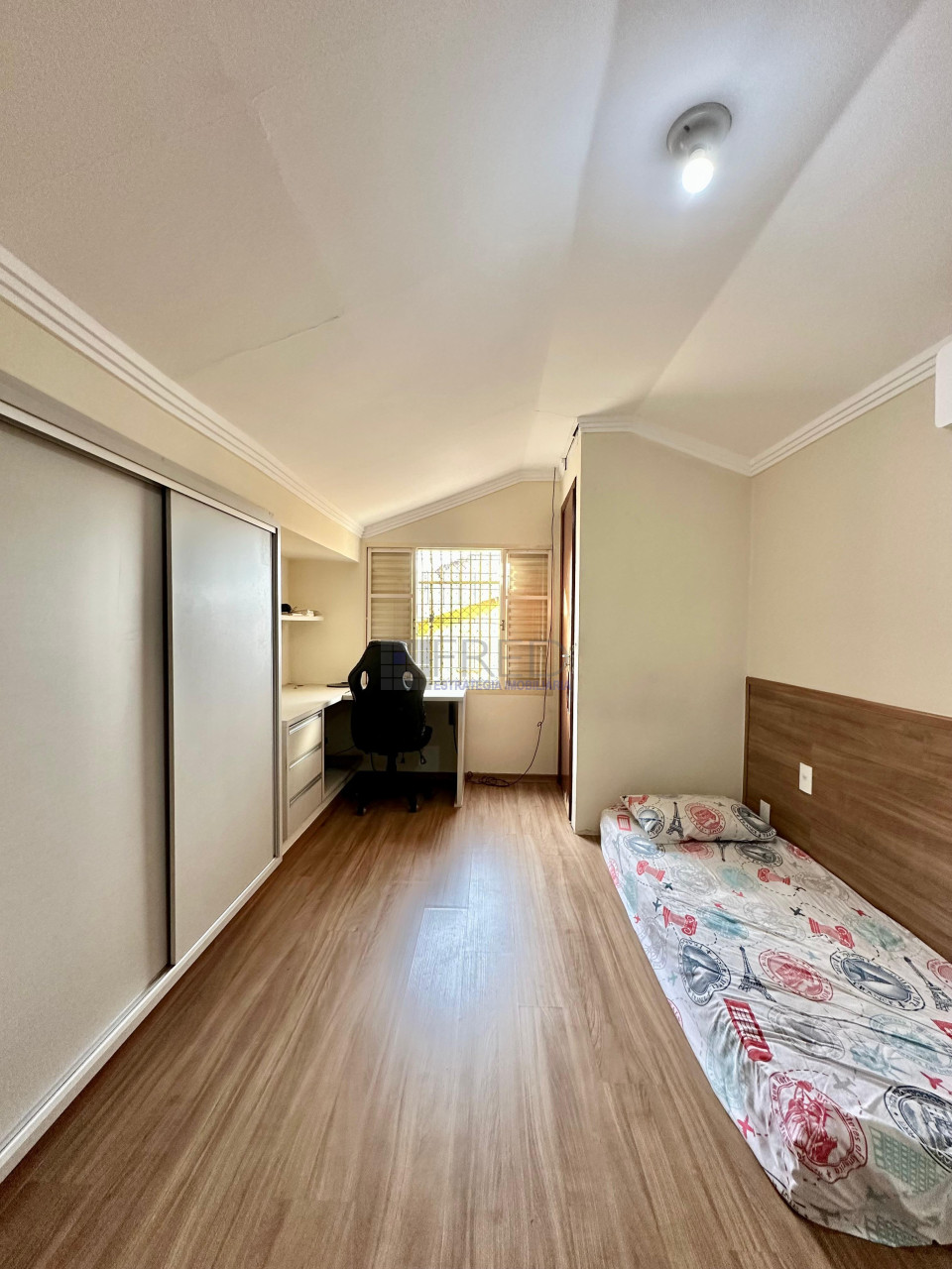 CASA À VENDA JARDIM GUARARAPES LONDRINA