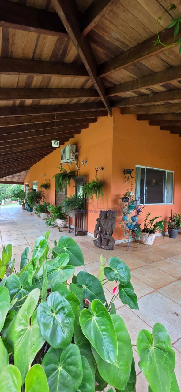 LINDA CHACARA A VENDA, PORTEIRA FECHADA - MORADIA OU LAZER EM CAMBÉ PR