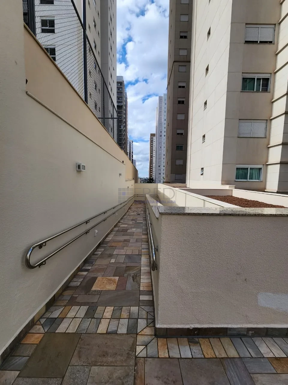 APARTAMENTO ANDAR ALTO, COMPLETO  "PORTEIRA FECHADA" - ÉLÉGANCE RESIDENCE