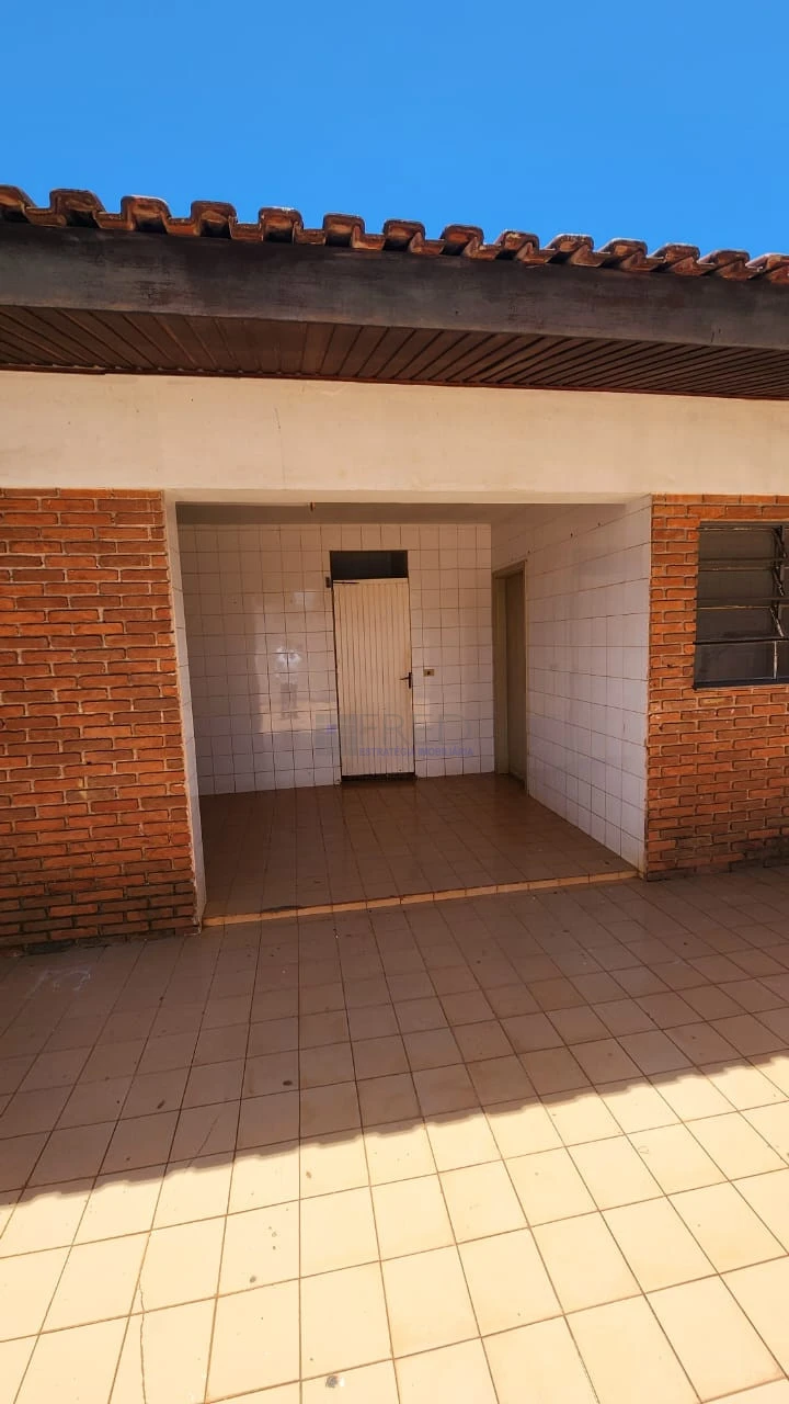 EXCELENTE IMÓVEL COMERCIAL PARA LOCAÇÃO - TOTALMENTE TÉRREO