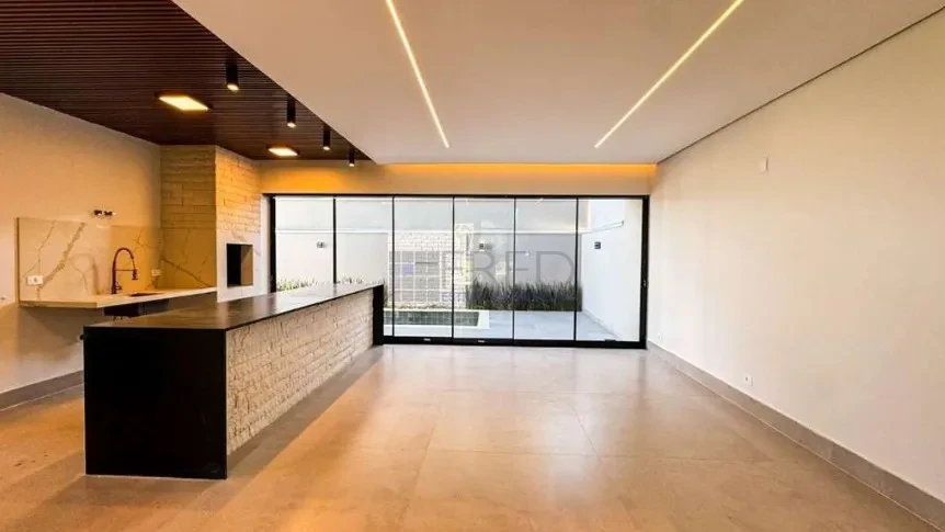 Imagens do imóveis LINDA RESIDECIA Á VENDA - 3 SUÍTES - CONDOMINIO  MORADAS DO VALE