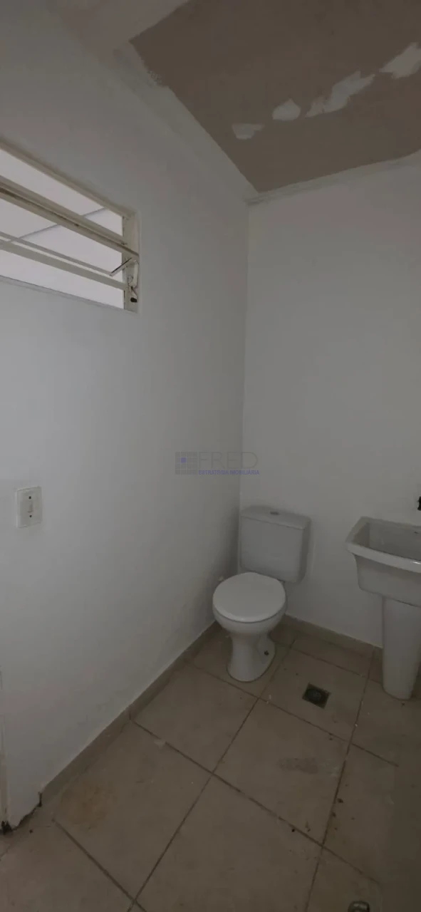 Imagens do imóveis EXCELENTE ESPAÇO COMERCIAL PARA LOCAÇÃO - RUA RUBENS CARLOS DE JESUS - REGIÃO SUL