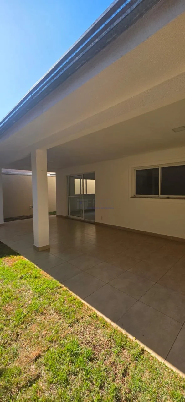 Imagens do imóveis RESIDENCIA Á VENDA - ROYAL MAISON