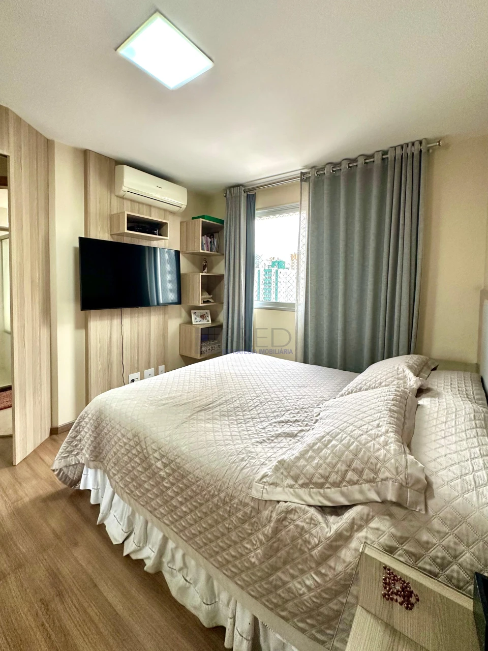APARTAMENTO A VENDA NO EDIFÍCIO FERNANDO PESSOA
