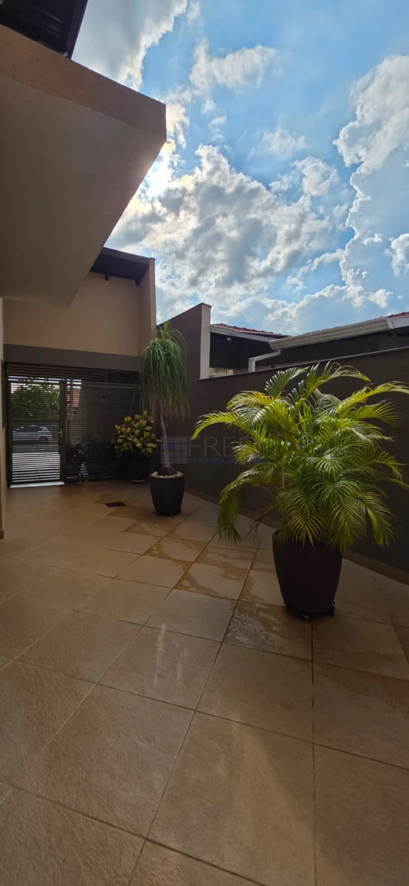 LINDA CASA TÉRREA A VENDA