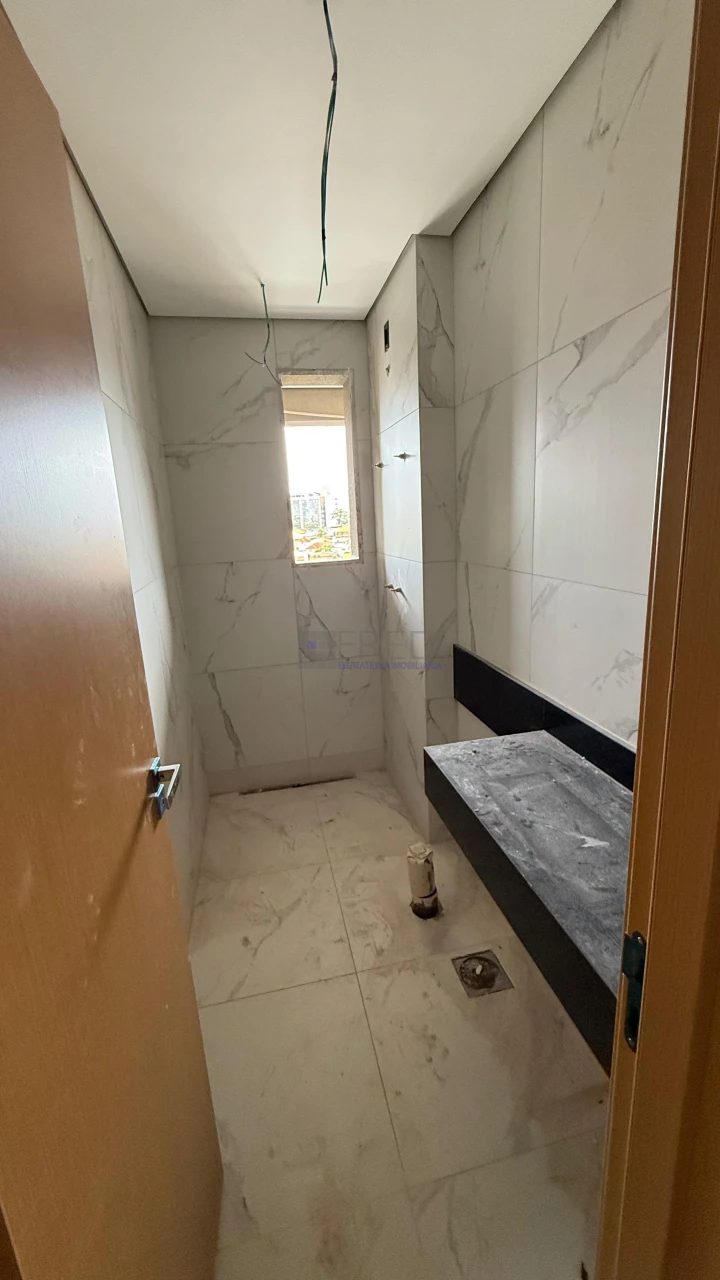 APARTAMENTO A VENDA -NOVO - VISTA LAGO - ANDAR  INTERMEDIARIO