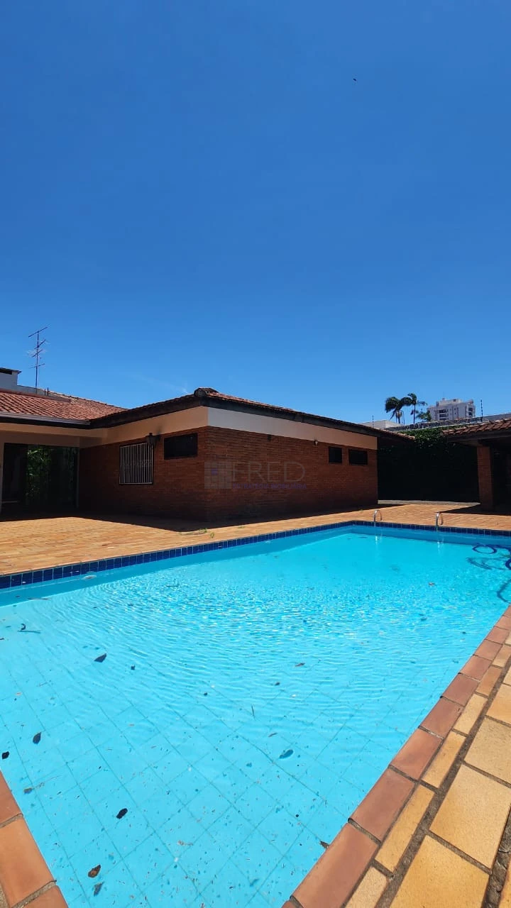 EXCELENTE IMÓVEL COMERCIAL PARA LOCAÇÃO - TOTALMENTE TÉRREO