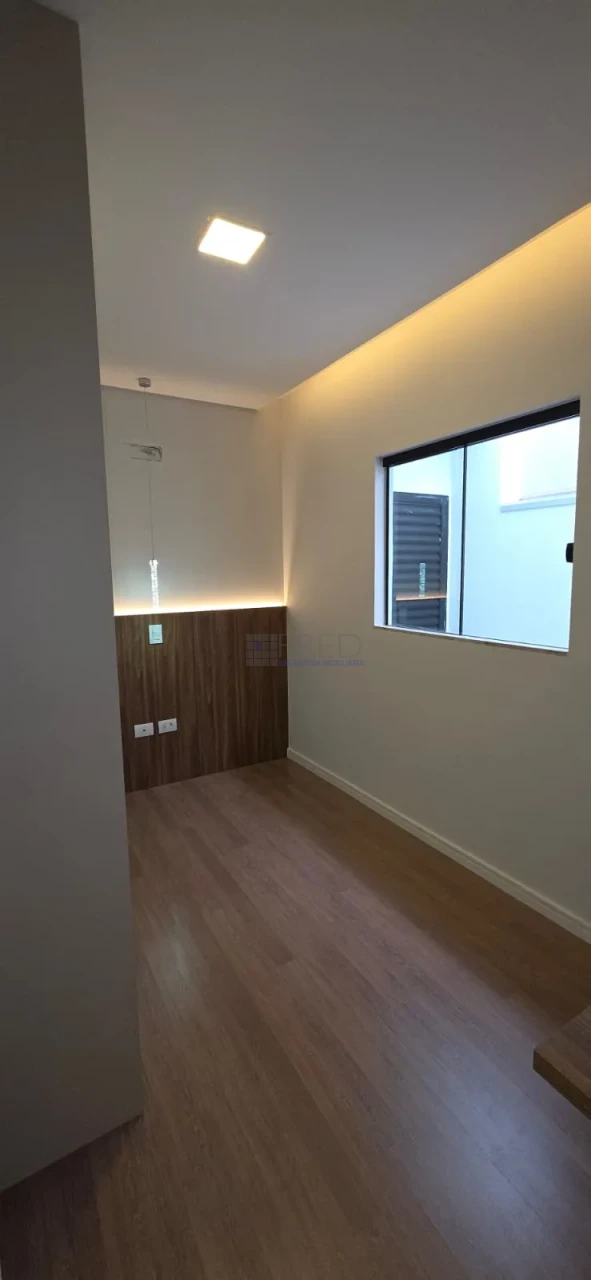 Imagens do imóveis LINDA CASA TÉRREA A VENDA - COMPLETA DE ARMARIOS - HEIMTAL PARK