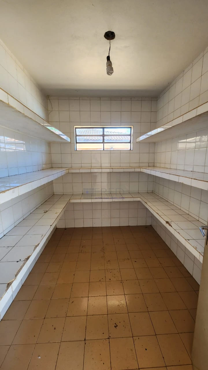 EXCELENTE IMÓVEL COMERCIAL PARA LOCAÇÃO - TOTALMENTE TÉRREO