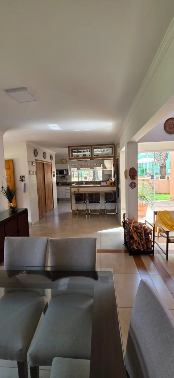 LINDA CHACARA A VENDA, PORTEIRA FECHADA - MORADIA OU LAZER EM CAMBÉ PR