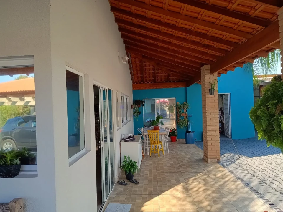 BELÍSSIMA CHÁCARA NO RIVIERA DO POENTE