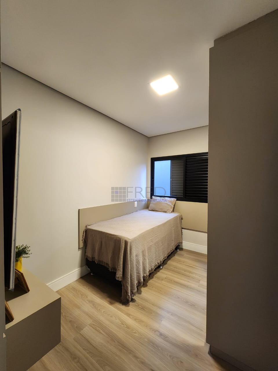 RESIDENCIA TÉRREA  A VENDA - CONDOMINIO BELLO VILLAGIO