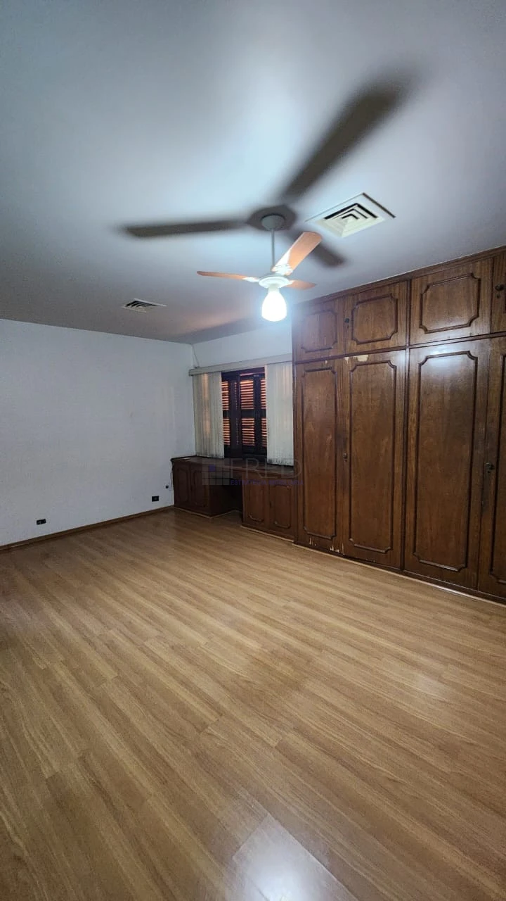 EXCELENTE IMÓVEL COMERCIAL PARA LOCAÇÃO - TOTALMENTE TÉRREO