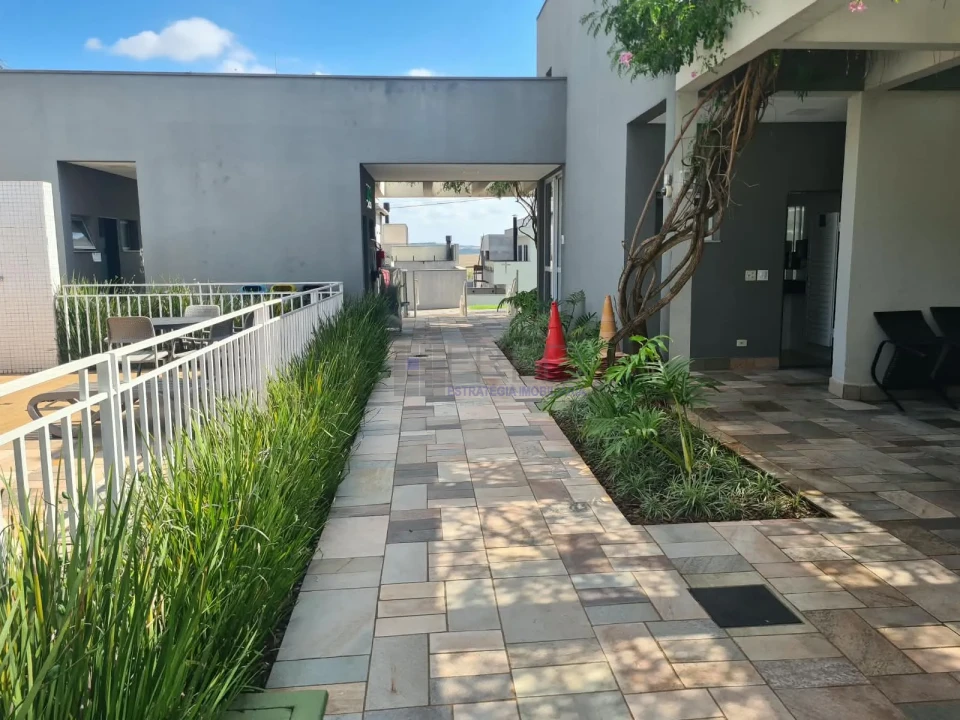 Imagens do imóveis LINDA RESIDECIA Á VENDA - 3 SUÍTES - CONDOMINIO  MORADAS DO VALE