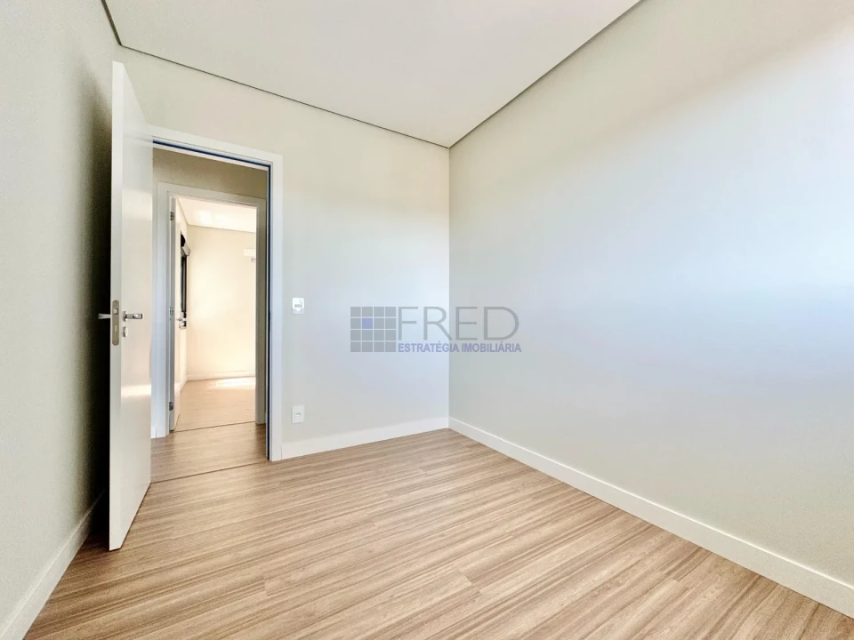 APARTAMENTO A VENDA - SOL DAMANHÃ - ANDAR  INTERMEDIÁRIO - CONDOMINIO ODYSSEY