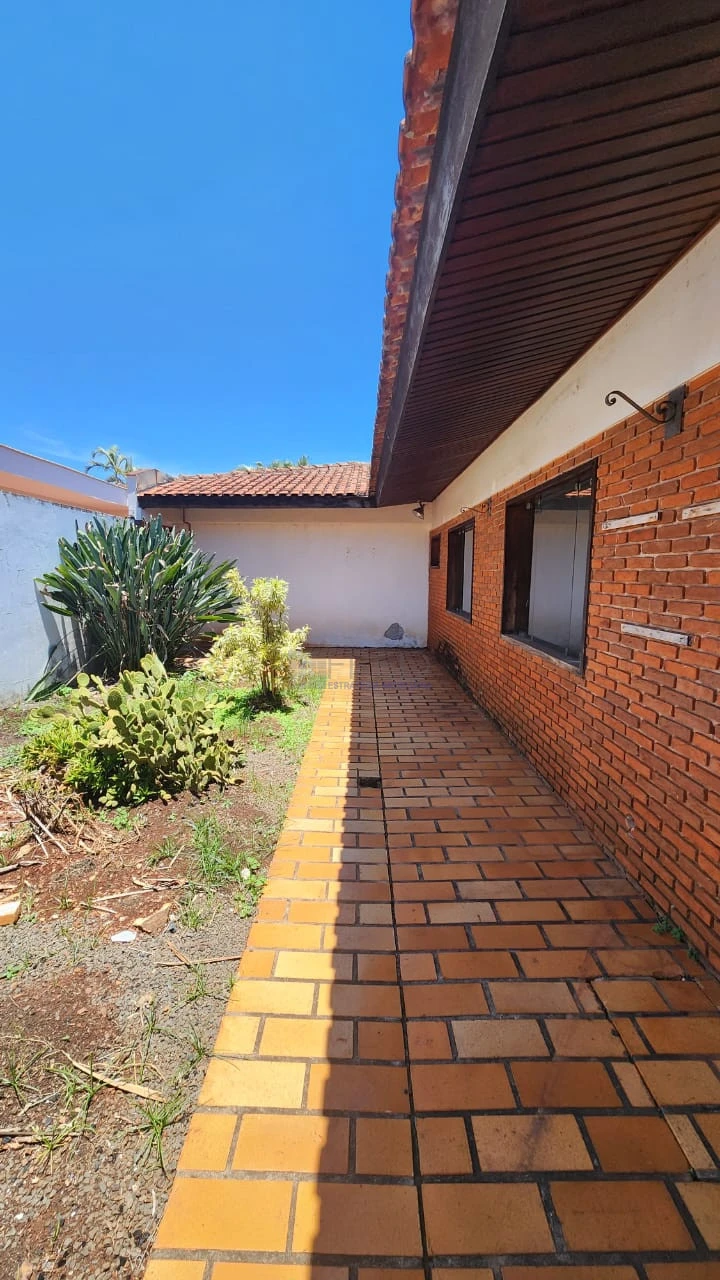 EXCELENTE IMÓVEL COMERCIAL PARA LOCAÇÃO - TOTALMENTE TÉRREO