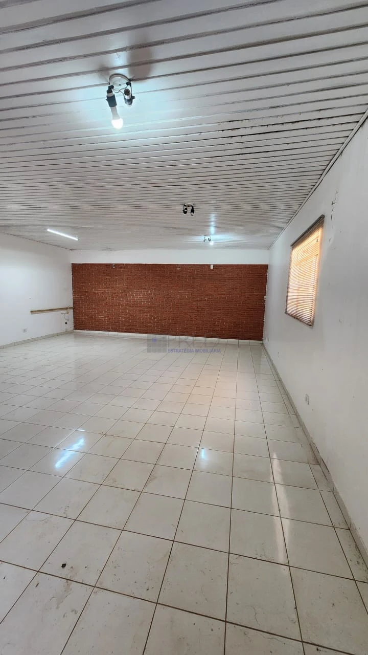 EXCELENTE IMÓVEL COMERCIAL PARA LOCAÇÃO - TOTALMENTE TÉRREO