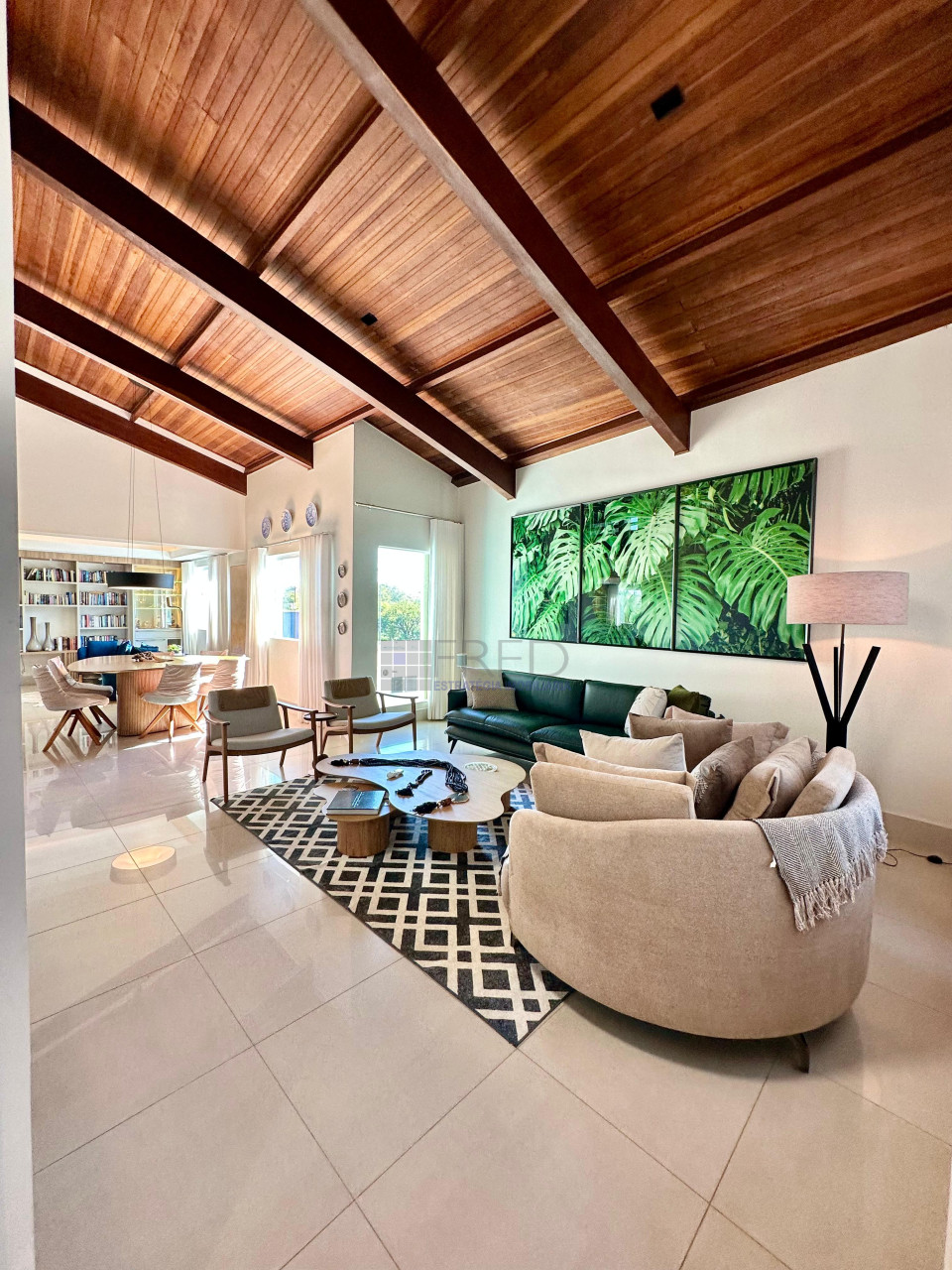 CASA A VENDA - LIMA AZEVEDO EM LONDRINA