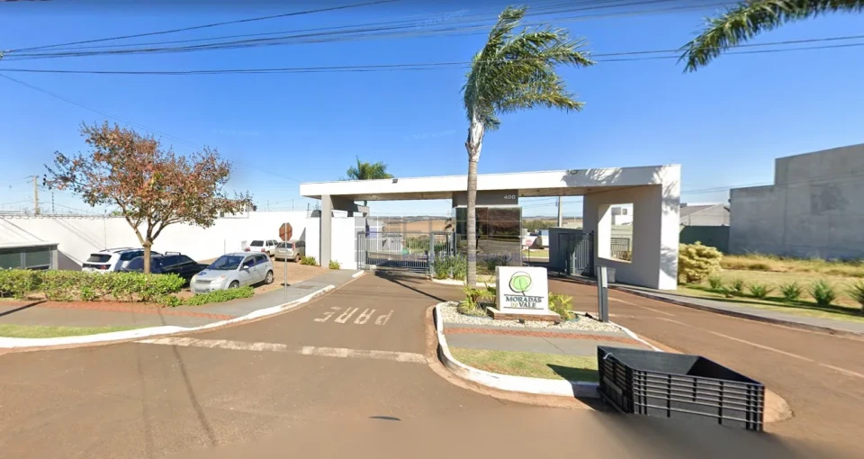 Imagens do imóveis LINDA RESIDECIA Á VENDA - 3 SUÍTES - CONDOMINIO  MORADAS DO VALE
