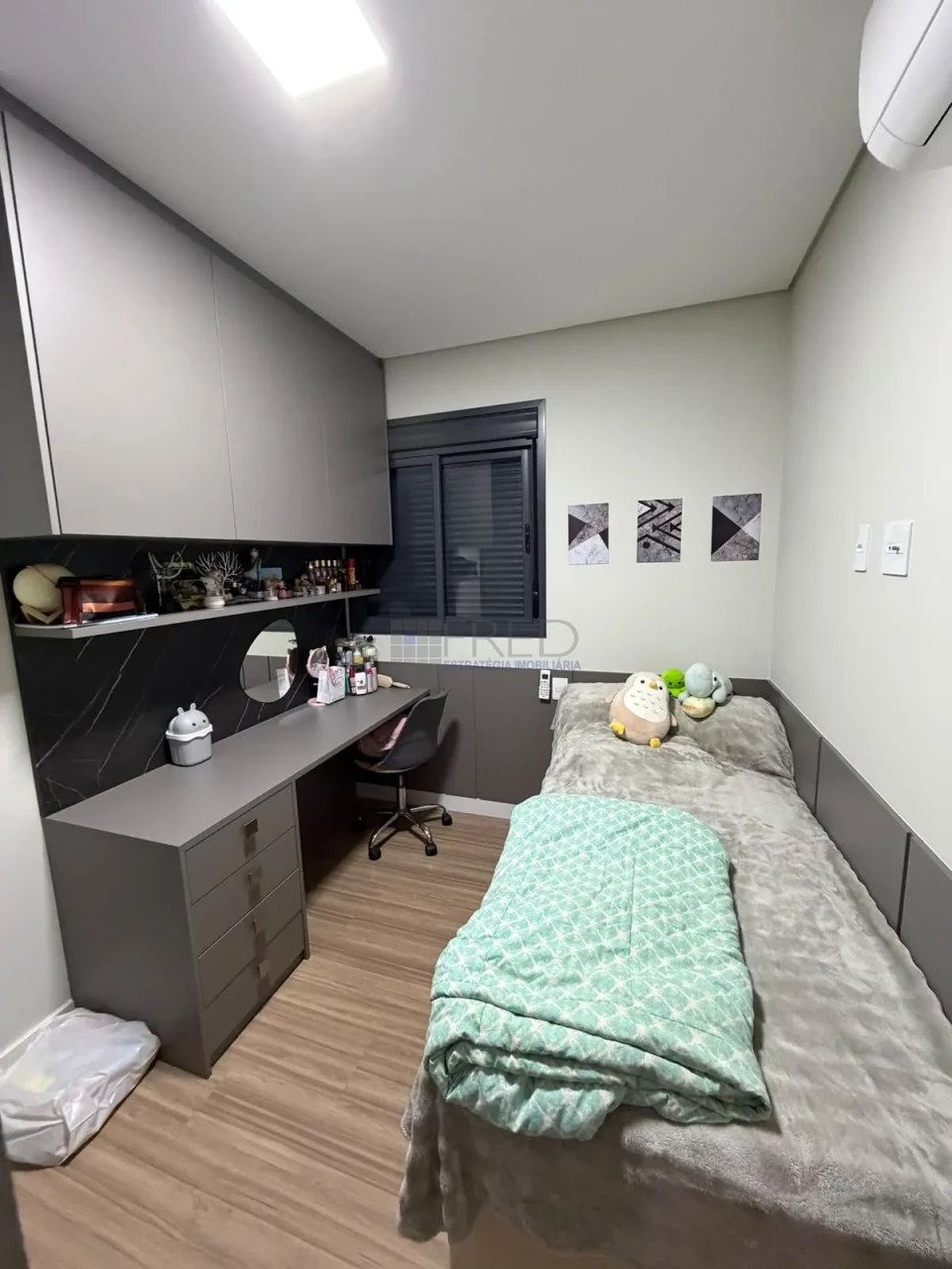 Imagens do imóveis APARTAMENTO  EDIFICIO ODYSSEY - ANDAR BAIXO - SOL DA MANHA - COMPLETO DE ARMARIOS