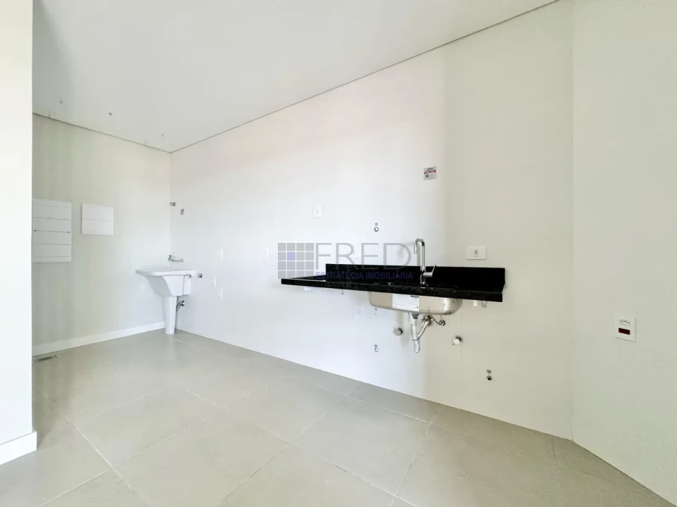 APARTAMENTO A VENDA - SOL DAMANHÃ - ANDAR  INTERMEDIÁRIO - CONDOMINIO ODYSSEY