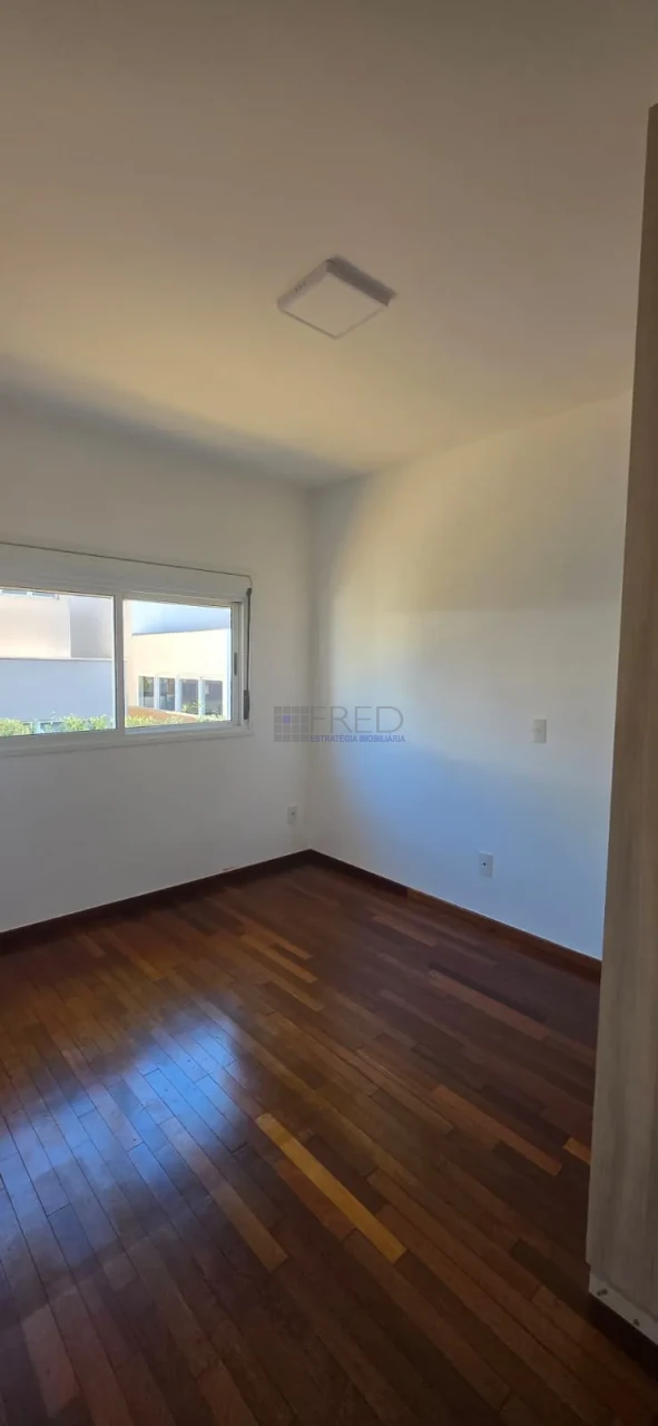 Imagens do imóveis RESIDENCIA Á VENDA - ROYAL MAISON
