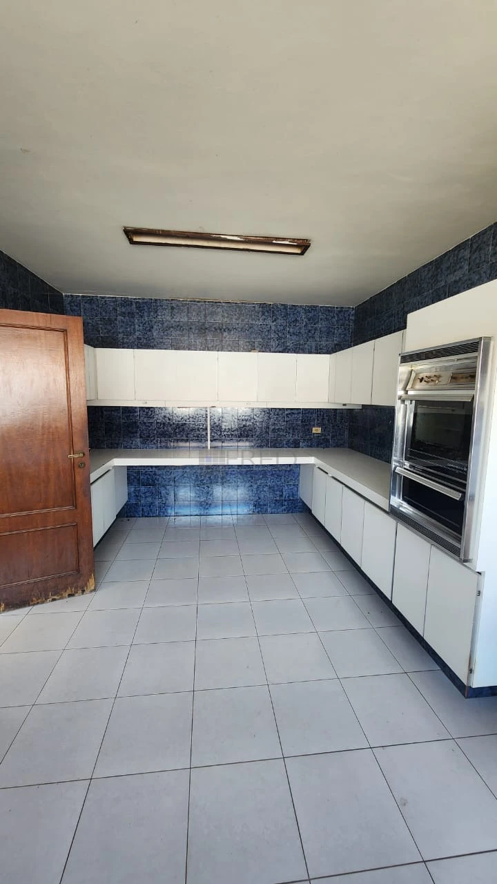 EXCELENTE IMÓVEL COMERCIAL PARA LOCAÇÃO - TOTALMENTE TÉRREO