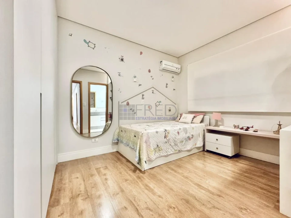 EXCELENTE RESIDENCIA A VENDA - COND, ALPHAVILLE  II