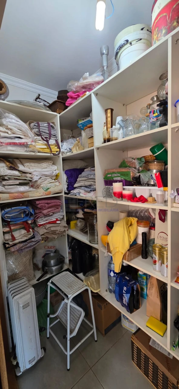 LINDA CHACARA A VENDA, PORTEIRA FECHADA - MORADIA OU LAZER EM CAMBÉ PR