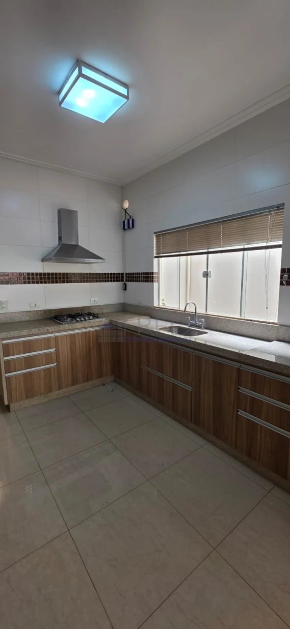 RESIDENCIA TÉRREA PARA LOCAÇÃO - ROYAL FOREST RESIDENCE & RESORT