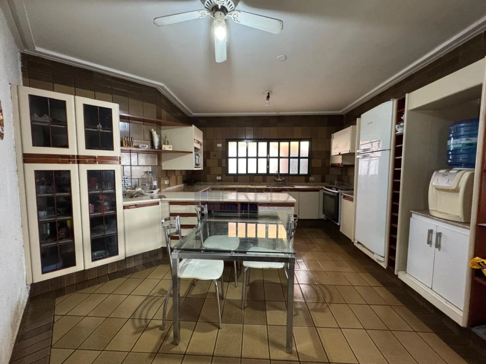 LINDA CASA A VENDA - TÉRREA- JARDIM MEDITERRANEO