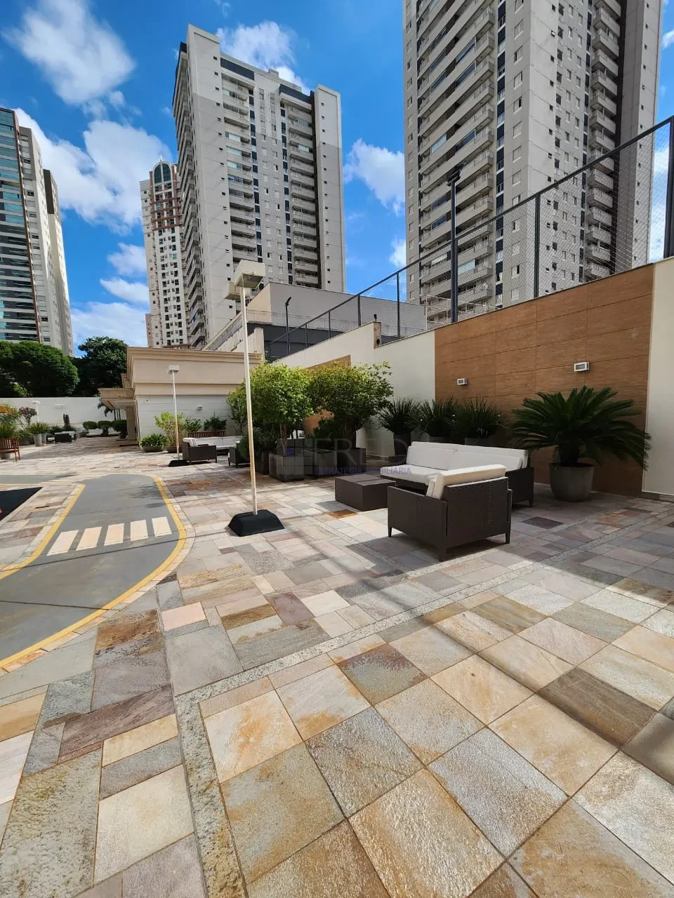 APARTAMENTO ANDAR ALTO, COMPLETO  "PORTEIRA FECHADA" - ÉLÉGANCE RESIDENCE